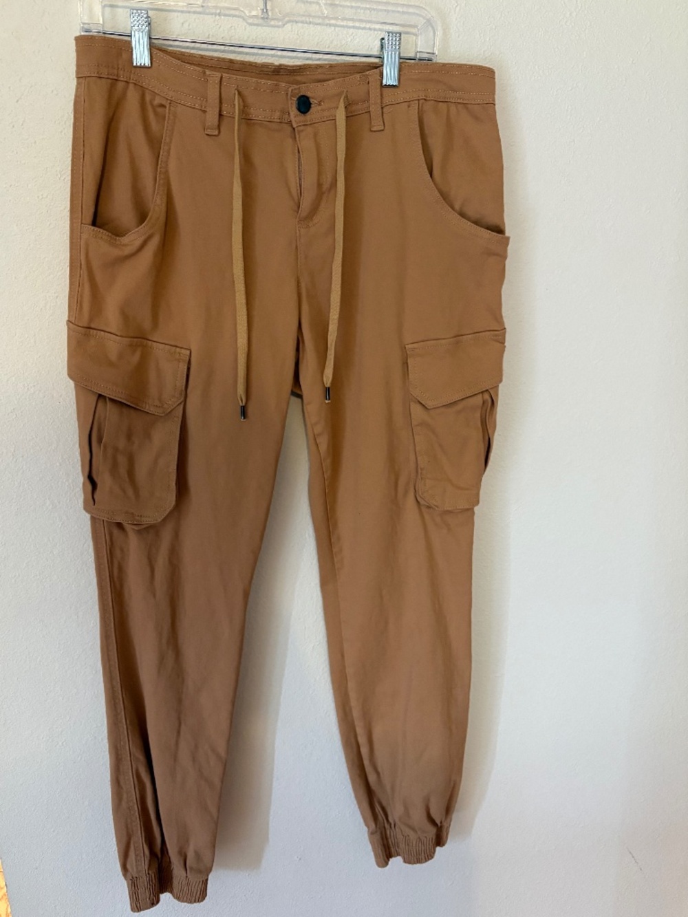 VENUS Camel Cargo Jogger Pants